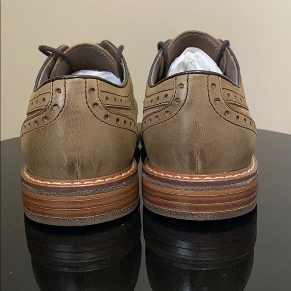 Tan wingtip shoes - Picture 4 of 4